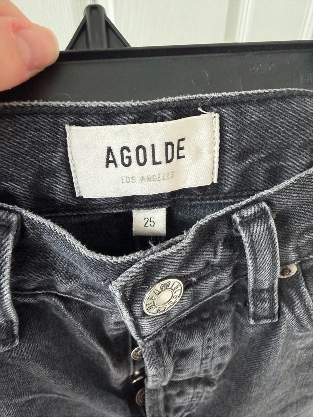 Agolde Parker long loose Black Raw-Hem High-Rise Denim Shorts chromatic